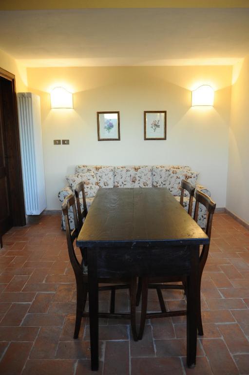 Azienda Agraria Montelujano Gubbio Rum bild